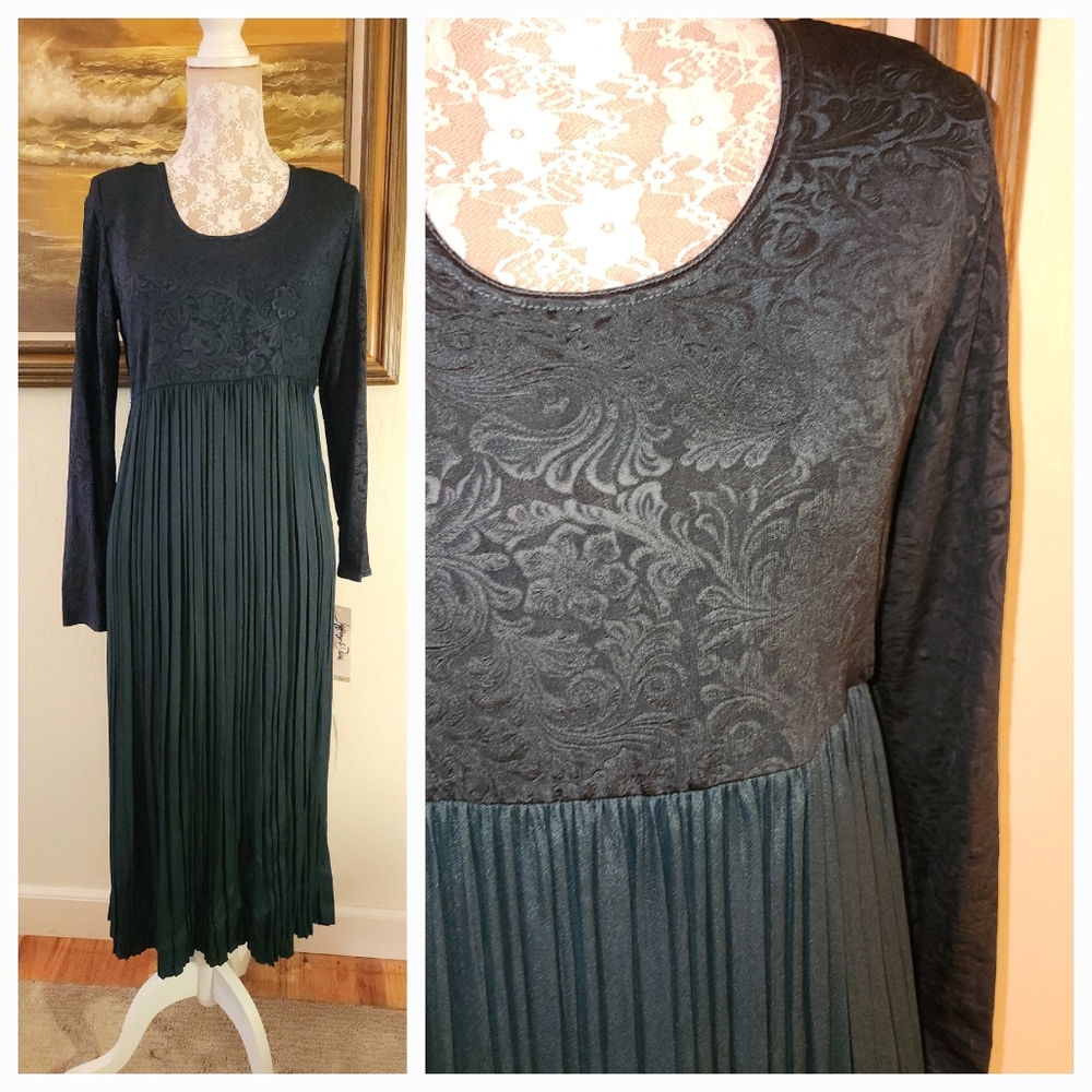 Vintage 1970s 1980s Long-Sleeve Pleated Dress Jeffrey & Dara by Linda Hutley NOS